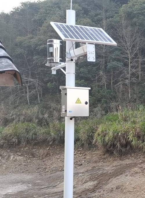 山洪监测“千里眼” 预警设备如何守护山川安澜——雨量计